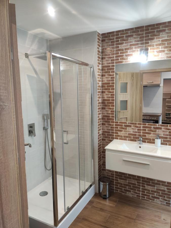 Centrum Apartament Old Town Świdnica Exteriör bild